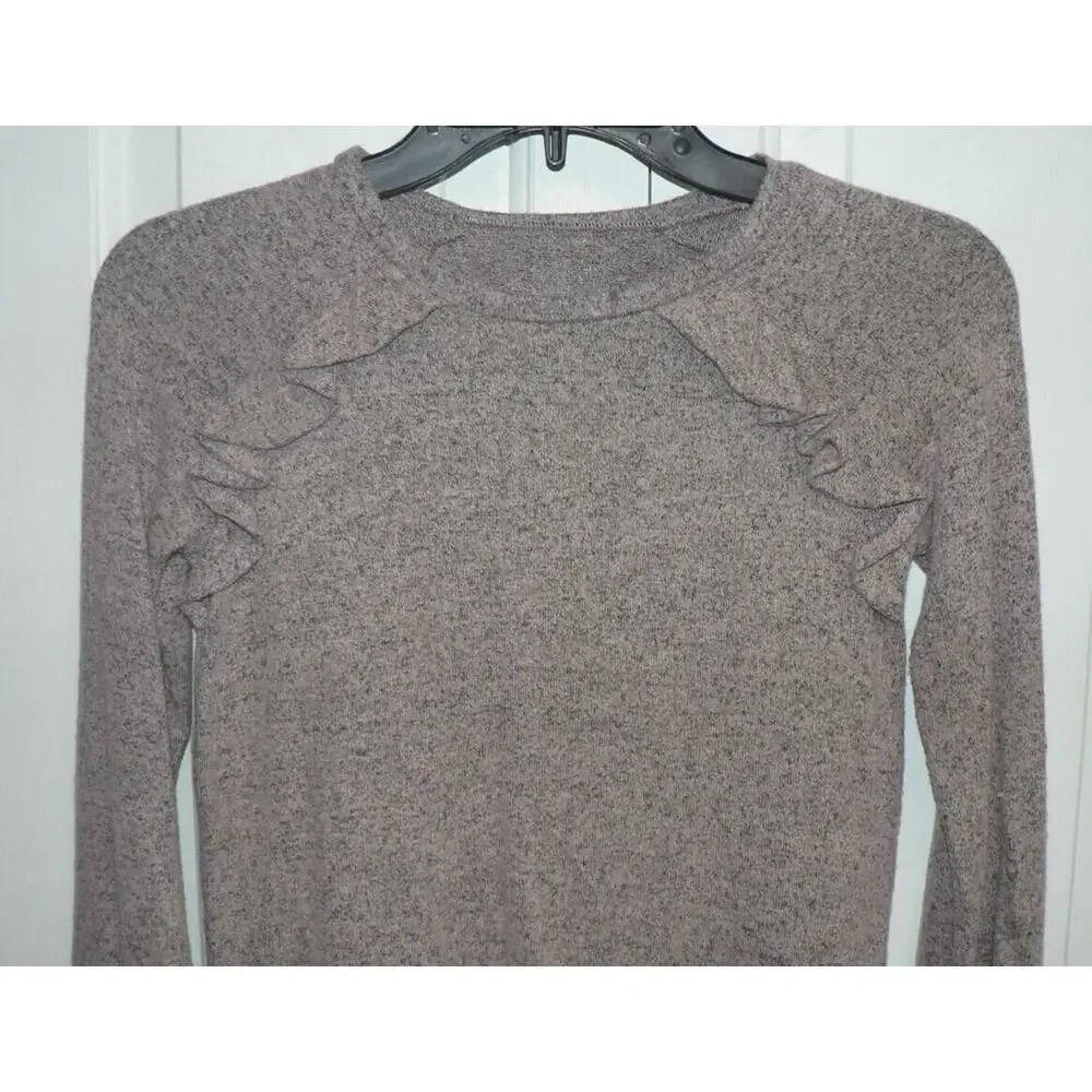 Harper Canyon Brushed Knit Ruffle Detail Top in Pink English Heather Size 7‎ $15